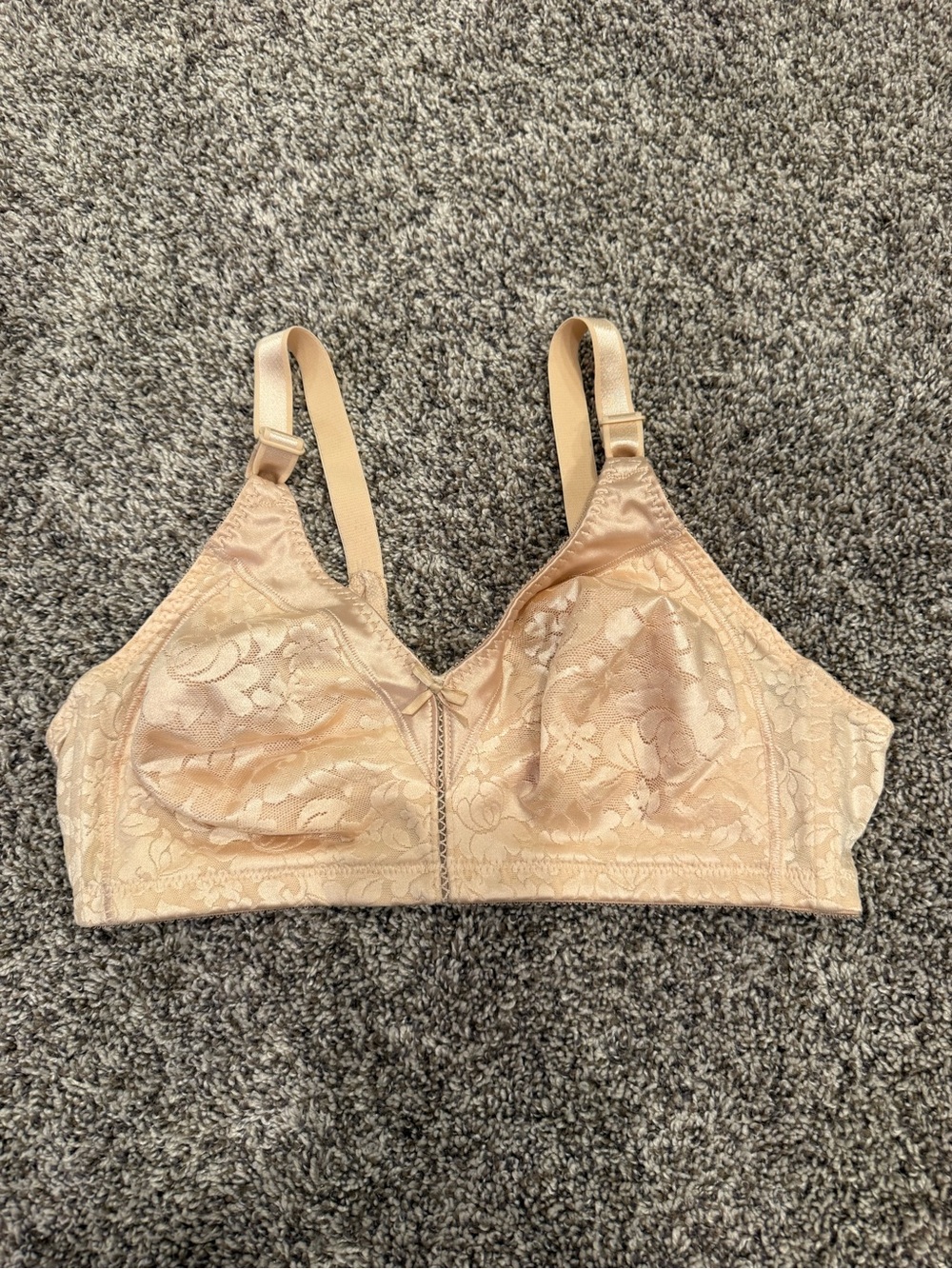 Bali Wireless Comfort Bra 38C Nude Floral Lace Soft Cup